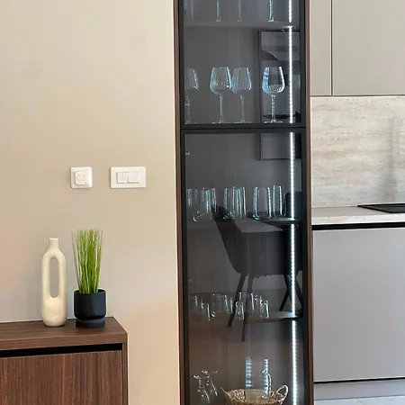 Lvv *