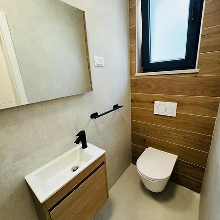 Lvv * Rovinj